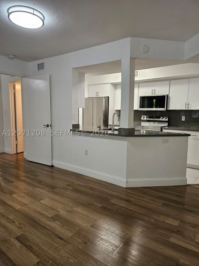Foto del edificio - 10440 SW 156th Ct