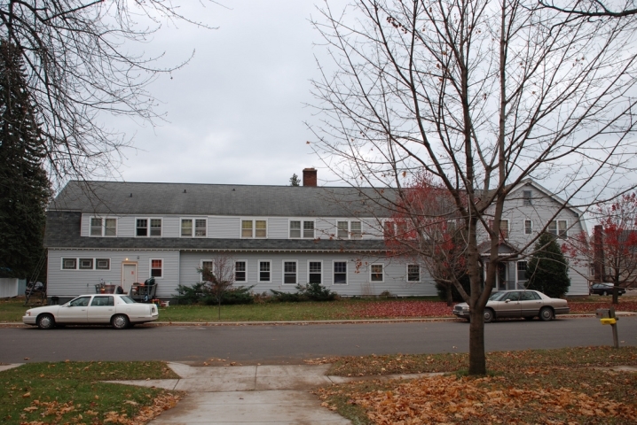 Primary Photo - Washburn Apartments