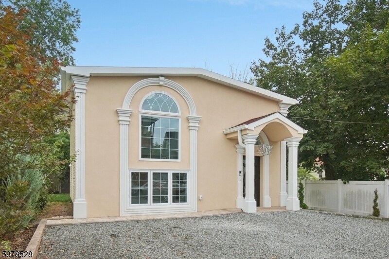 Foto principal - 158 Walnut St