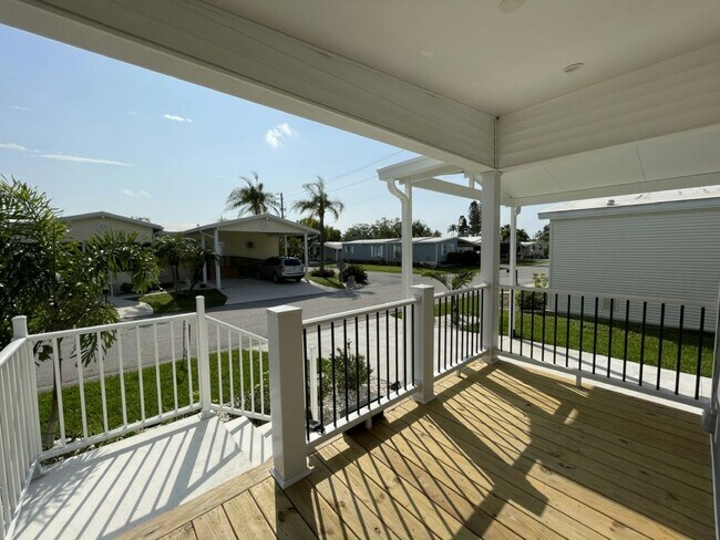 Foto del edificio - 5558 Whistling Tree Ln
