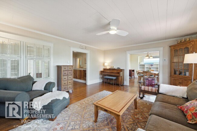 Foto del edificio - Beautiful North Berkeley Craftsman with Bay View