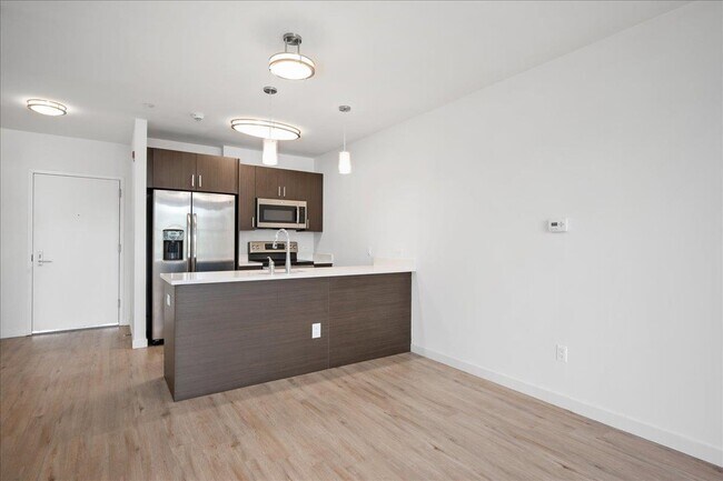 Foto del edificio - 550 Halstead Ave