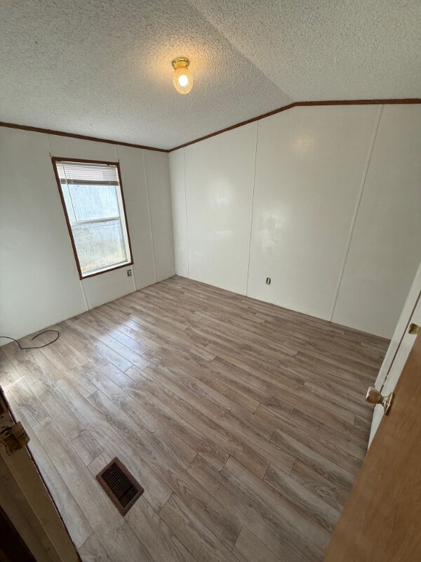 Foto del edificio - 408 Mooney St