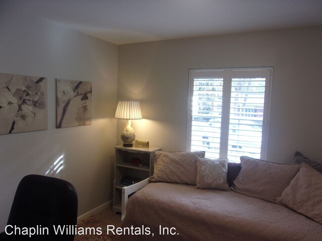 Building Photo - 3 br, 2 bath House - 1627 Alachua St