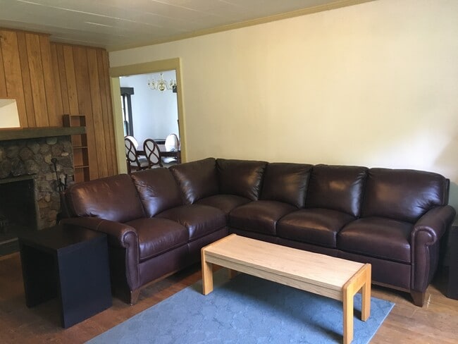 Building Photo - 105 Worth St