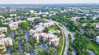 Building Photo - 1920 Sabal Palm Dr