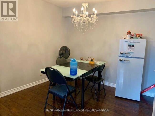 Building Photo - 95 Trailwood Dr