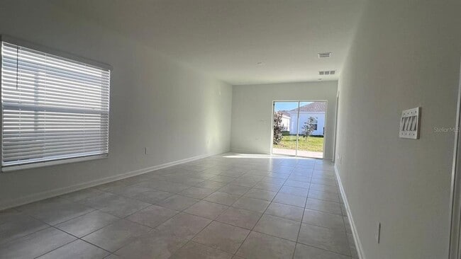 Foto del edificio - 2355 Amorie Dr