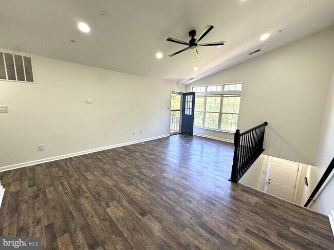 Building Photo - 8704 Cumbria Ct