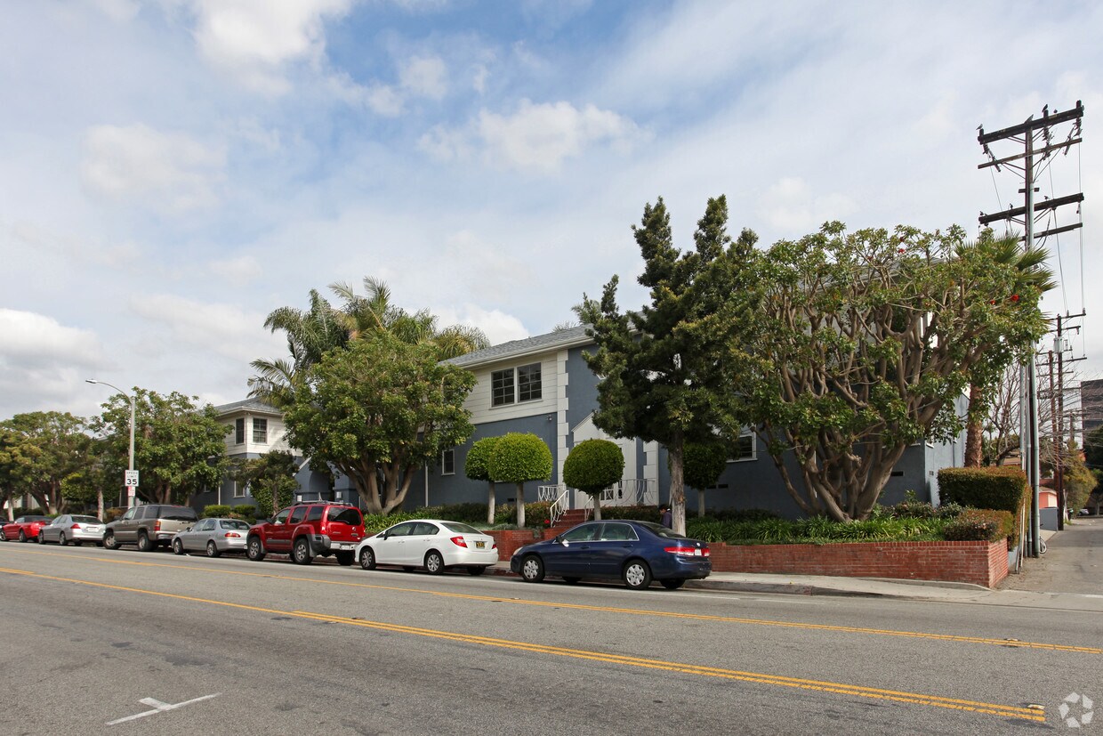 Primary Photo - 1133 26th St