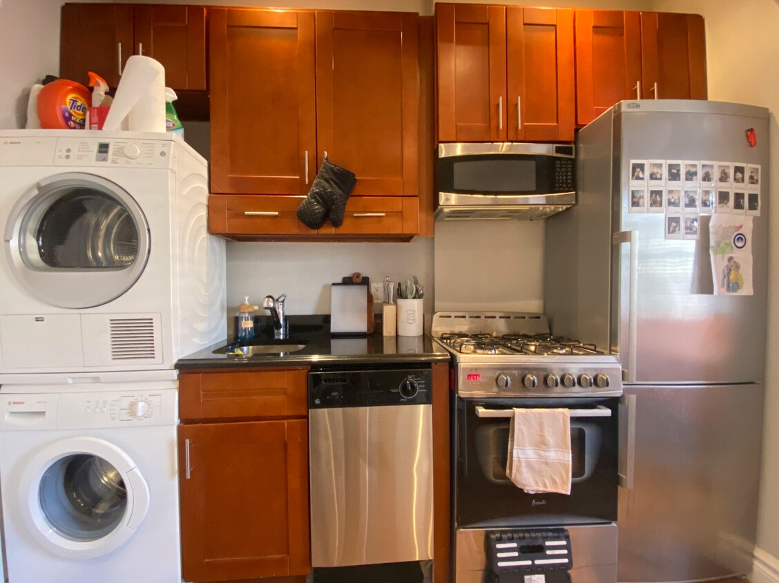 Foto del edificio - 354 W 21st St