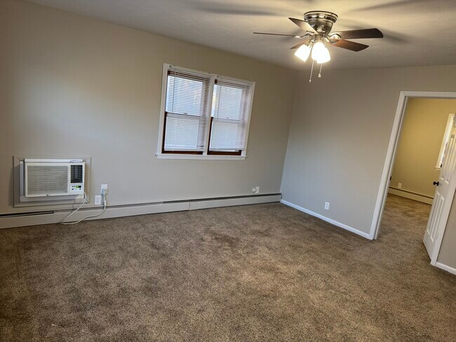Building Photo - 505 N Hazel St