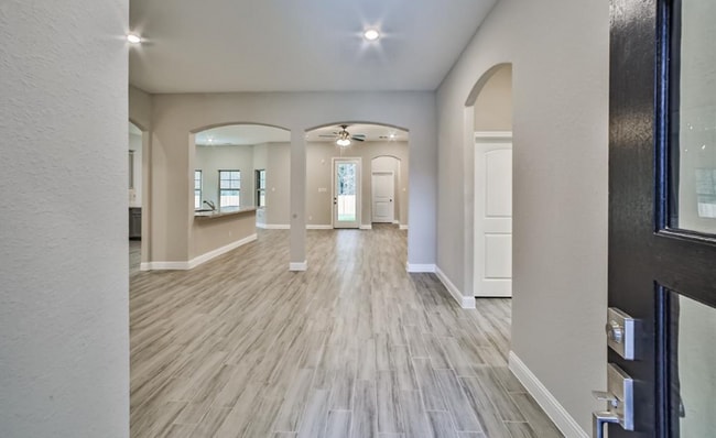 Building Photo - 1035 Carson Dr