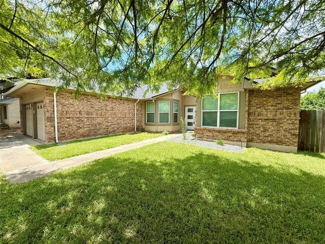 Foto del edificio - 8914 Bridgewood Trail