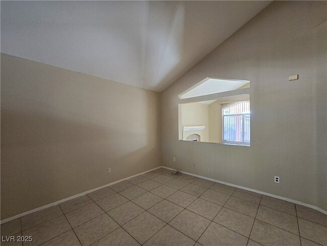 Foto del edificio - 8120 Sandy Creek Dr