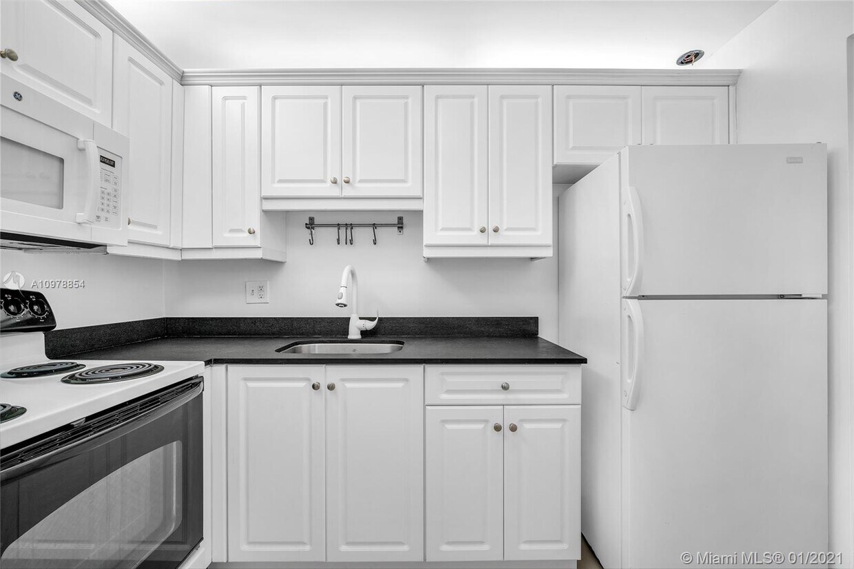 2420 SE 17th St Unit 403C, Fort Lauderdale, FL 33316 Condo for Rent