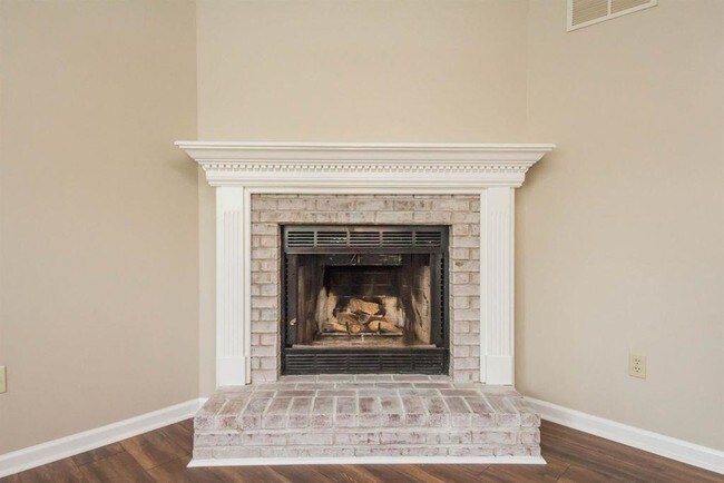 Building Photo - 1145 Ashford Ln