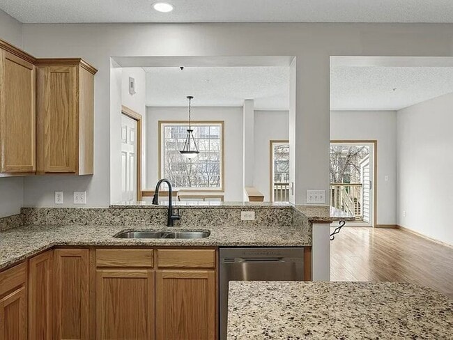 Building Photo - 13840 54th Ave N