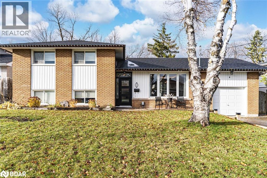 Primary Photo - 20 Ottaway Ave