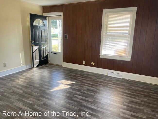 Foto del edificio - 3 br, 1 bath House - 1024 Arbor Drive