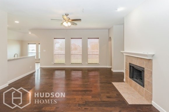 Foto del edificio - NOW AVAILABLE! - 2033 Chisolm Trl, Forney,...