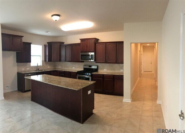 Foto del edificio - 1418 Gardenia Ln