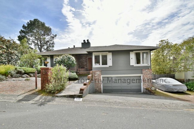 Building Photo - 112 Bretano Way