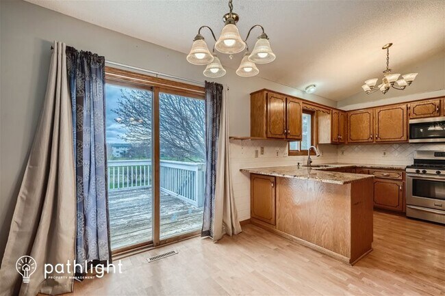 Foto del edificio - 9027 Prestwick Parkway North