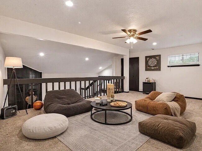 Foto del edificio - 13431 Clarewood Dr