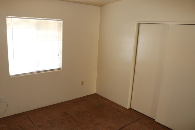 Building Photo - 89 E Laguna St