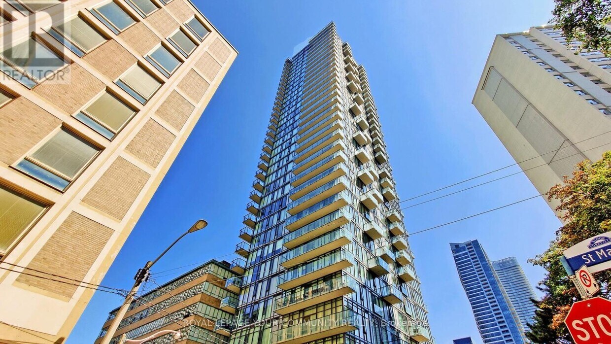 Photo principale - 75-3375 St Nicholas St