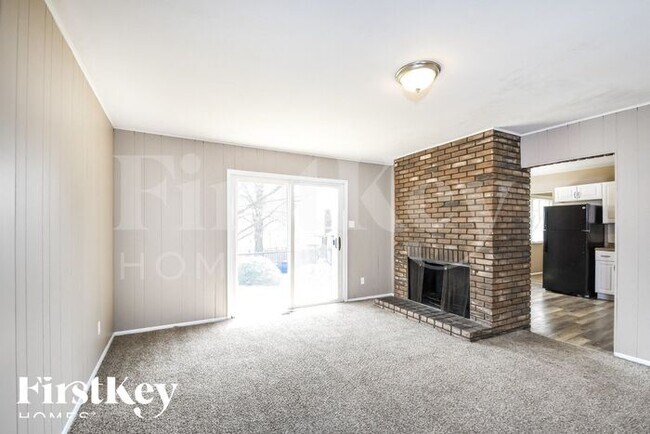 Building Photo - 806 Chatelet Ct
