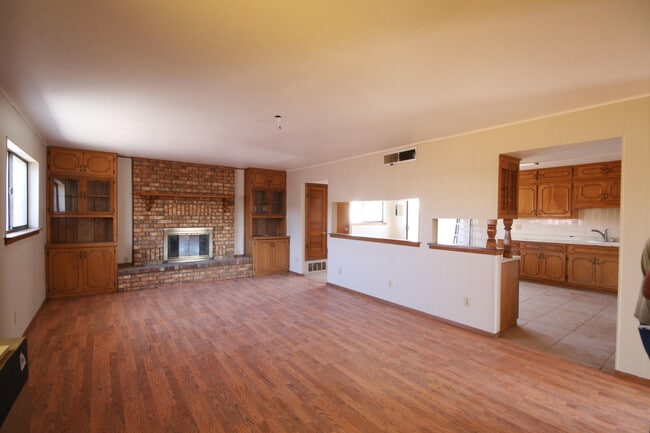 Building Photo - 5829 Macaw Ave