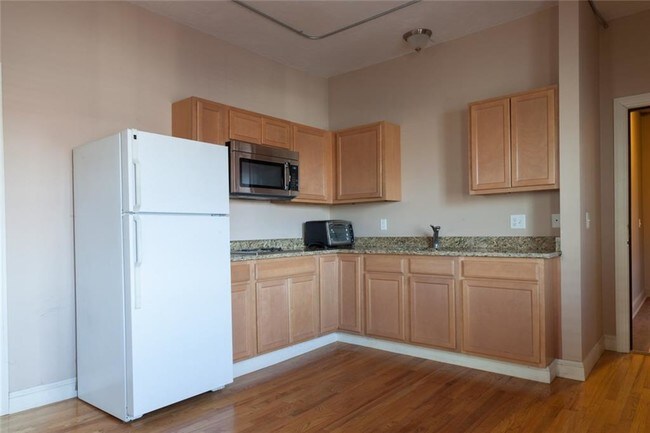 Building Photo - 431 Atwells Ave