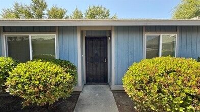 Building Photo - 125 Skaggs St