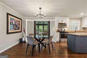 Foto del edificio - 3235 Woodview Dr SE