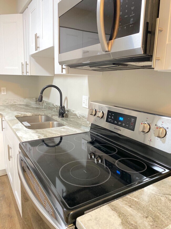 Building Photo - 2126 Kimball Cir