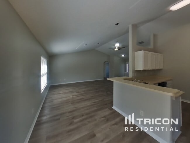 Building Photo - 5440 Idleweise Ct