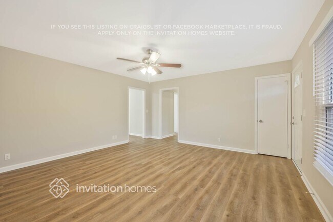 Building Photo - 1128 Sioux Terrace