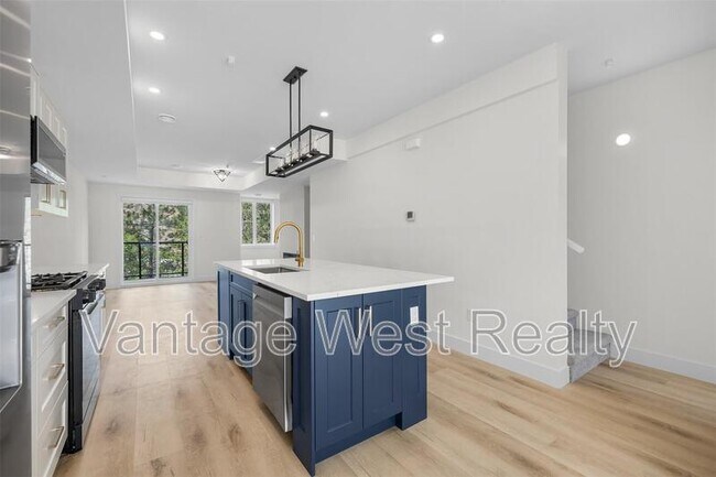 Building Photo - 1975-1975 Shannon Lake Rd