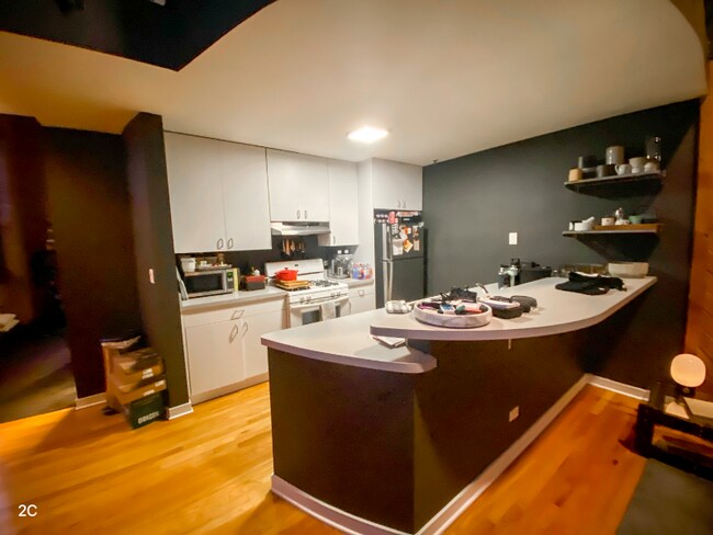 Foto del edificio - 413 N Carpenter St