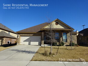 Building Photo - 3265 Vineyard Trail
