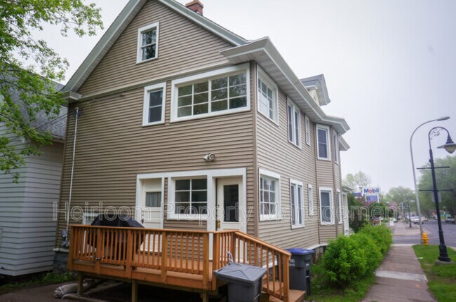 Building Photo - 330 N 12th Ave E