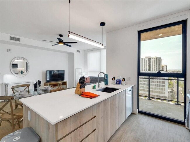 Foto del edificio - 817 N 6th St
