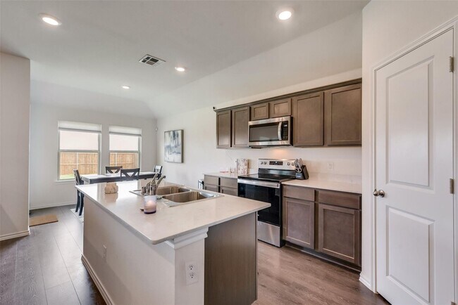 Building Photo - Stunning 3/2/2 in Community ISD For Rent!