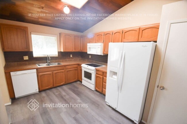 Foto del edificio - 12728 52nd Dr SE