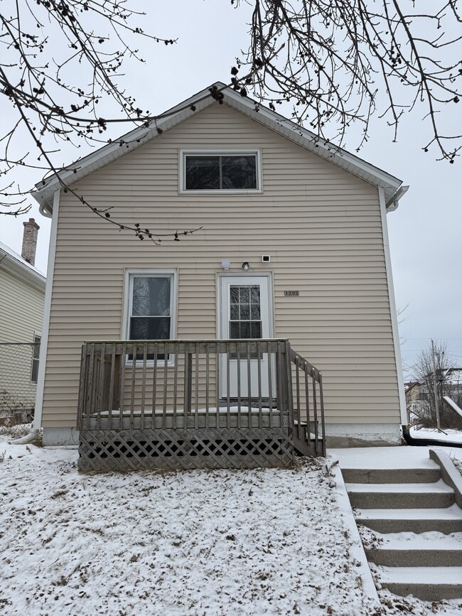 Building Photo - 1202 Alabama Ave