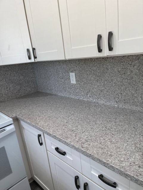 Building Photo - 502 Hope Ter