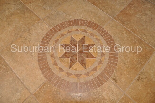 Building Photo - 564 W Camino Curvitas