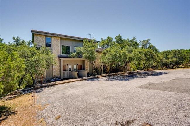 Building Photo - 801 Grassy Knoll